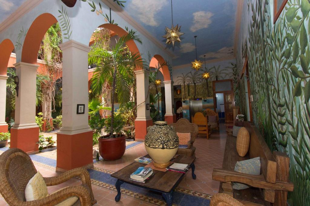 hotels with balcony in Merida