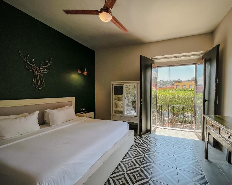 hotels with balcony in San Miguel De Allende