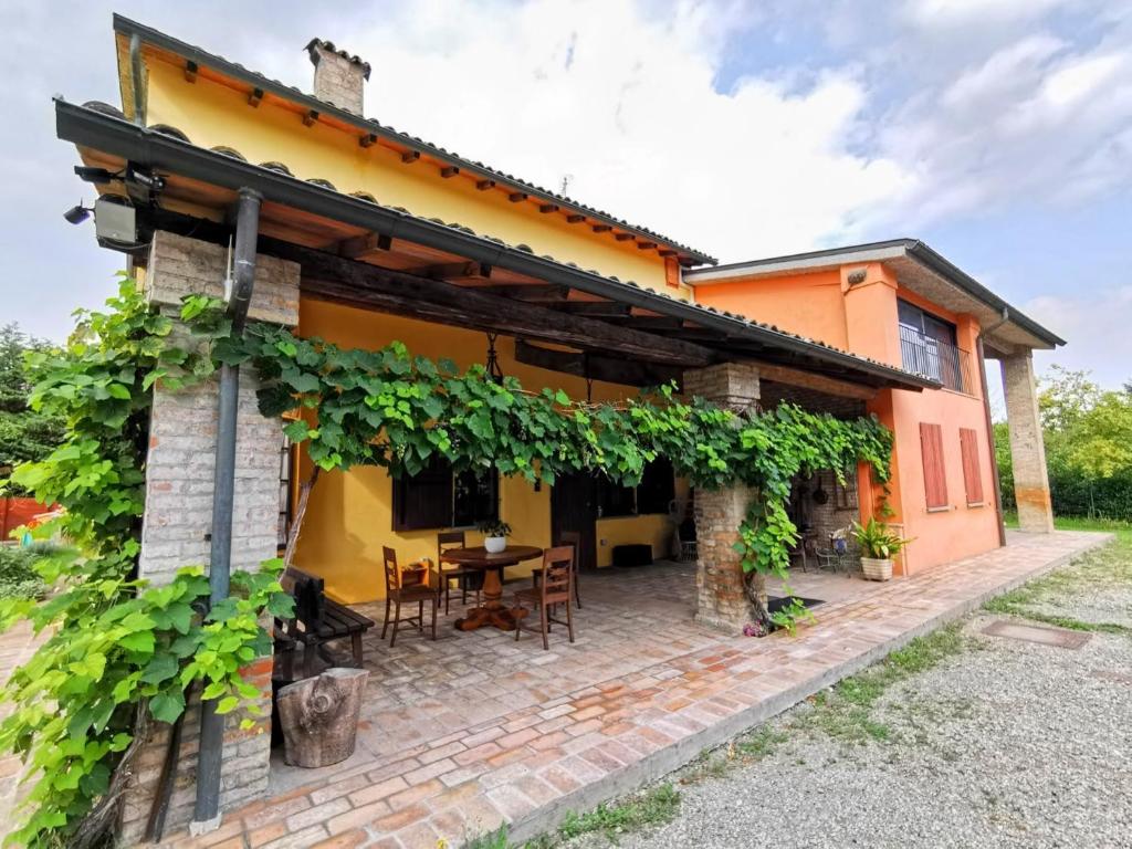 hotels with balcony in Parma