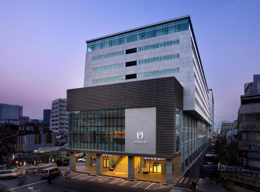 hotels with balcony in Seoul