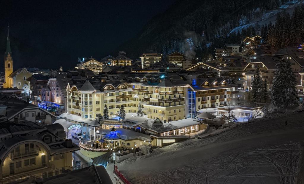 hotels with balcony in Ischgl