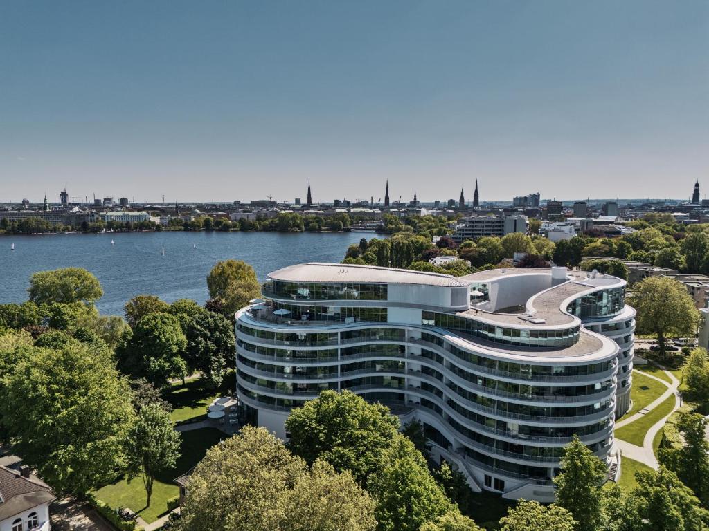 hotels with balcony in Hamburg