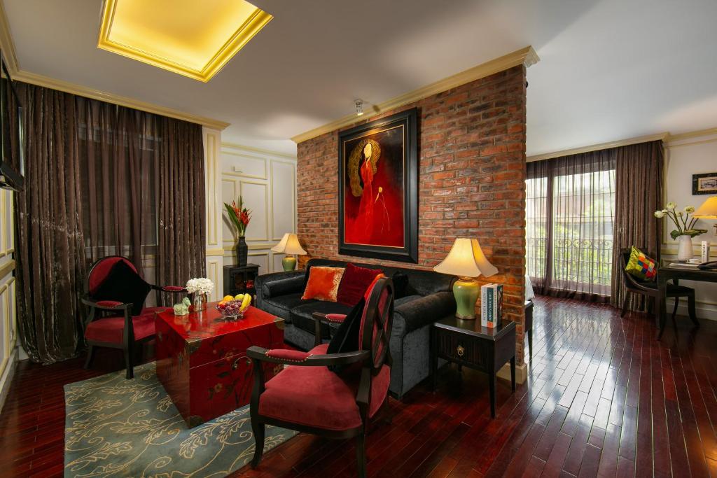 hotels with balcony in Hanoi