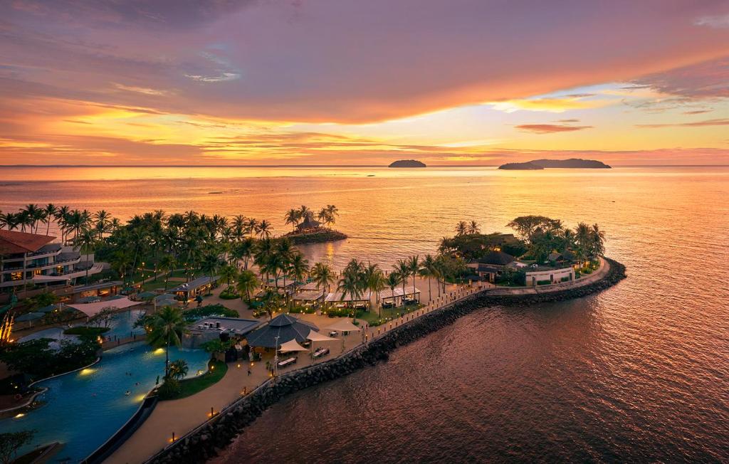 hotels with balcony in Kota Kinabalu