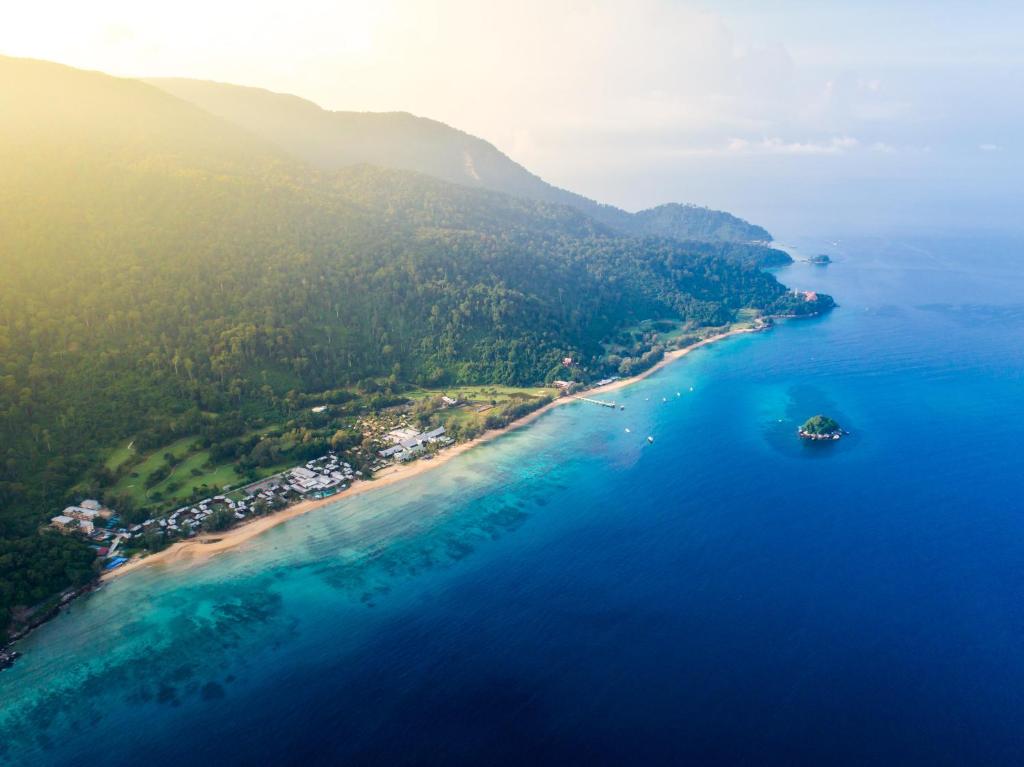 hotels with balcony in Tioman Island