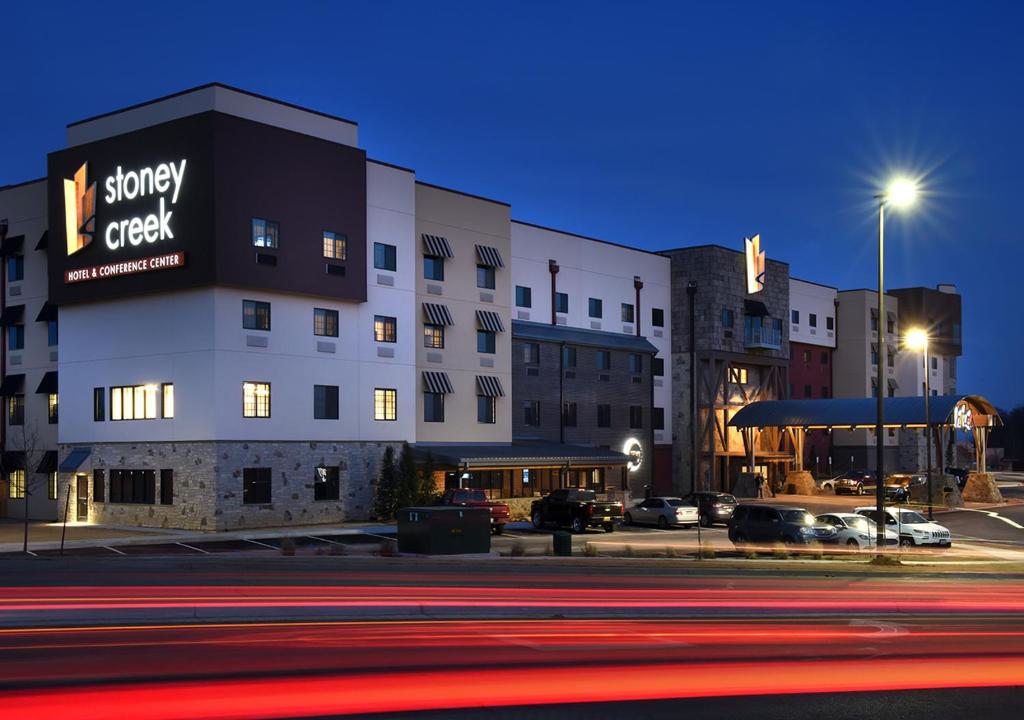 hotels with balcony in Oklahoma