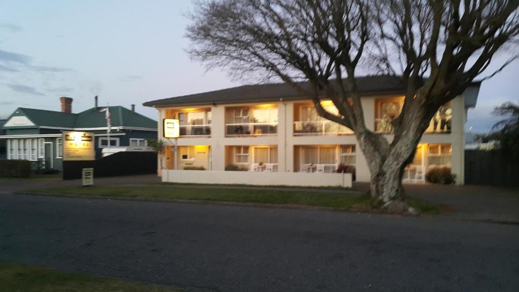 hotels with balcony in Rotorua