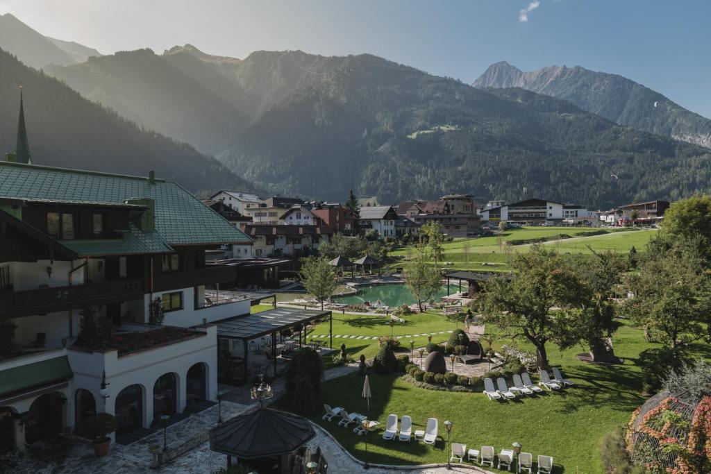 hotels with balcony in Mayrhofen