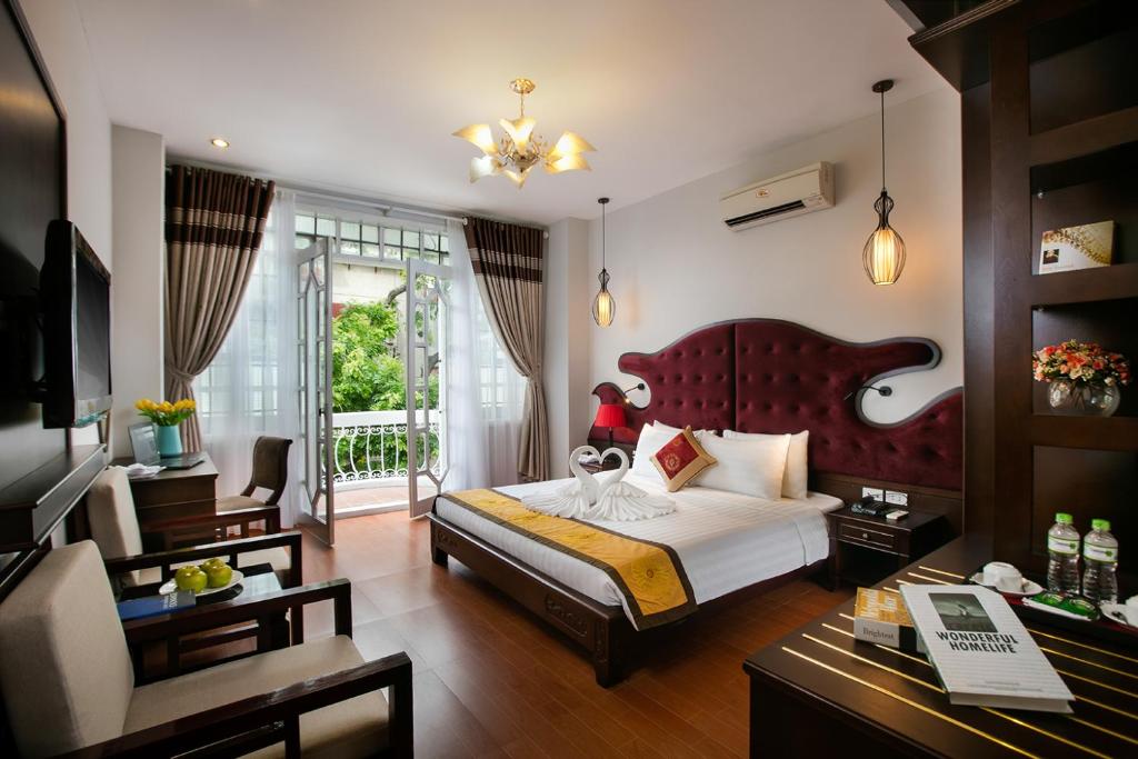 hotels with balcony in Hanoi Hai Ba Trung