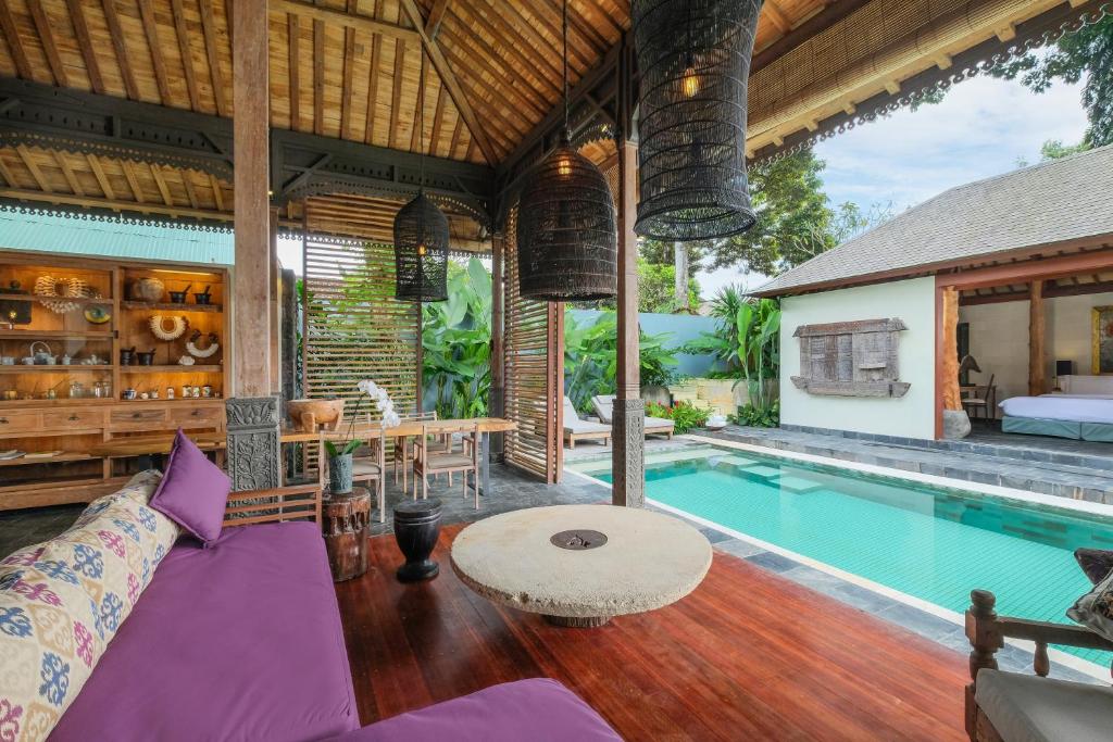 Ubud Hotels with Balcony