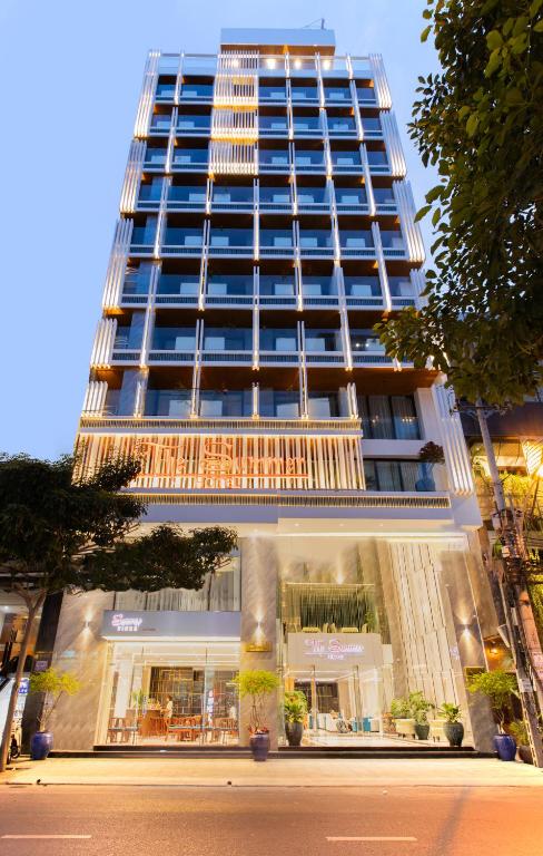 hotels with balcony in Nha Trang