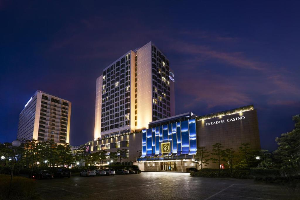 hotels with balcony in Busan