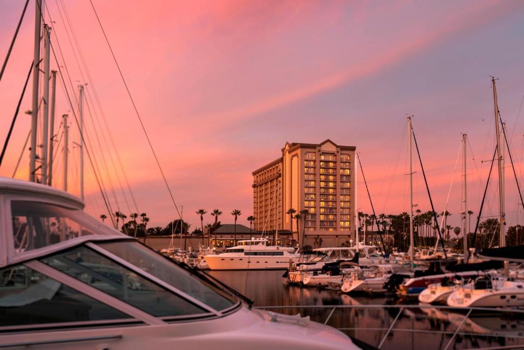 hotels with balcony in Marina Del Rey