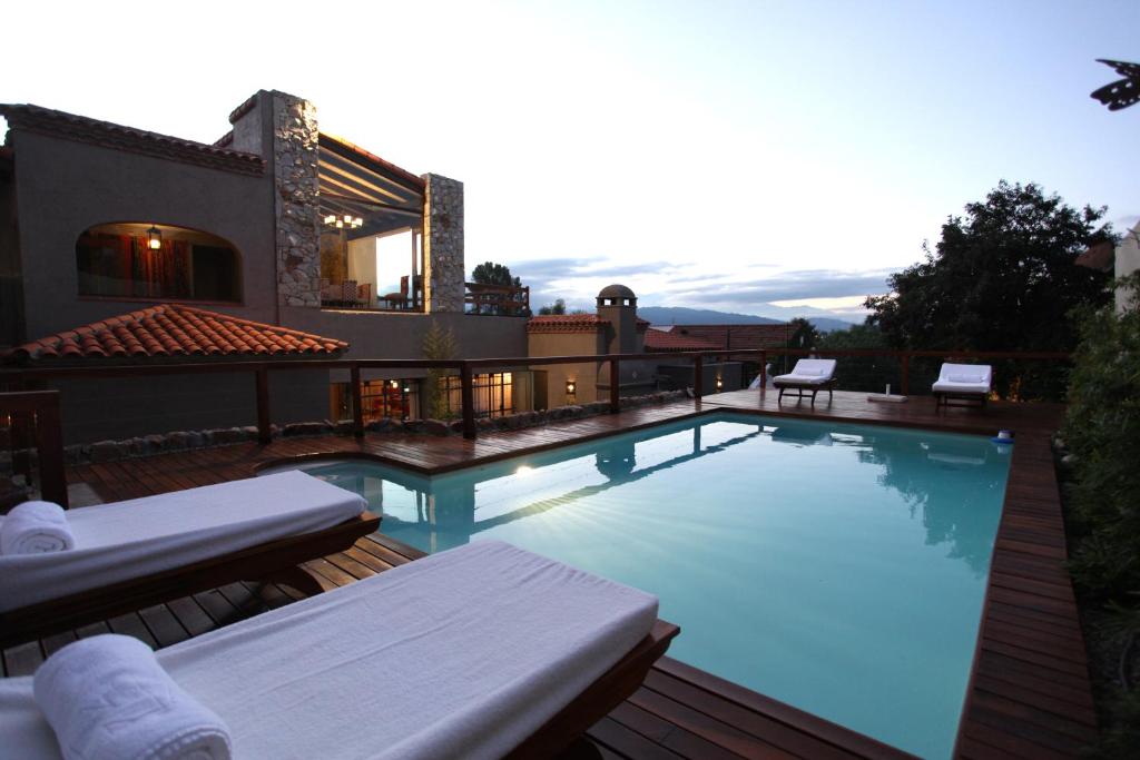 hotels with balcony in Salta Argentina