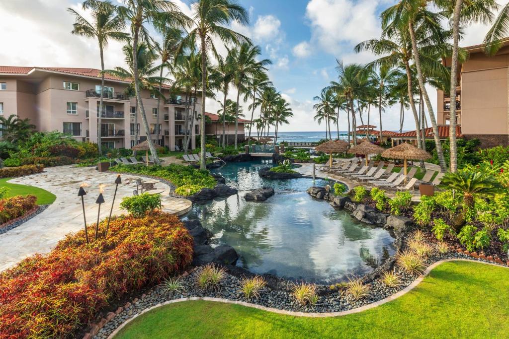 hotels with balcony in Kauai