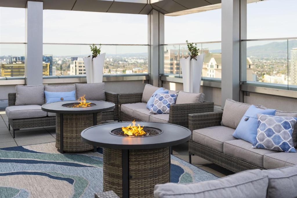 hotels with balcony in San Jose