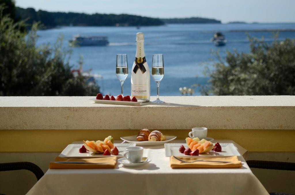 hotels with balcony in Porec