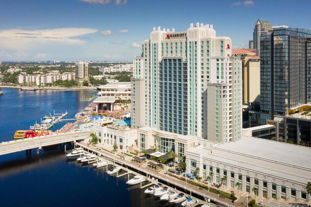 hotels with balcony in Tampa The Florida Aquarium