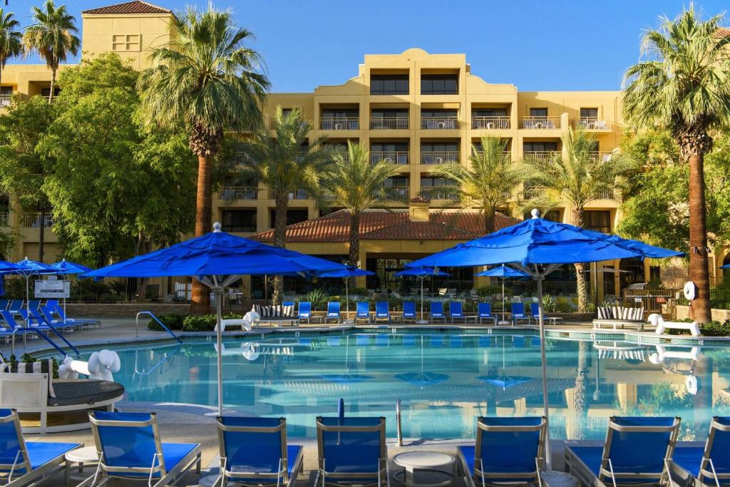 hotels with balcony in Palm Springs Agua Caliente Cultural Museum