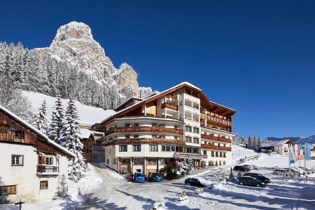 hotels with balcony in Corvara In Badia