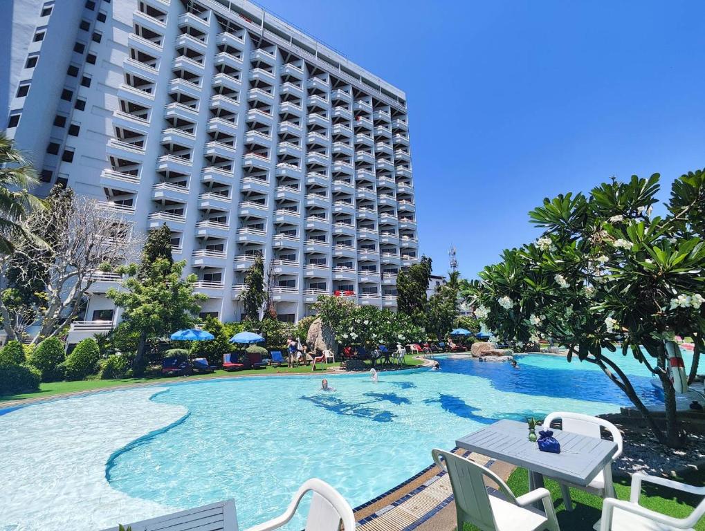 hotels with balcony in Jomtien Beach