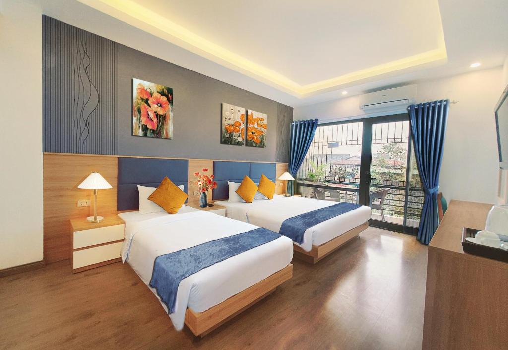 hotels with balcony in Hanoi Hai Ba Trung