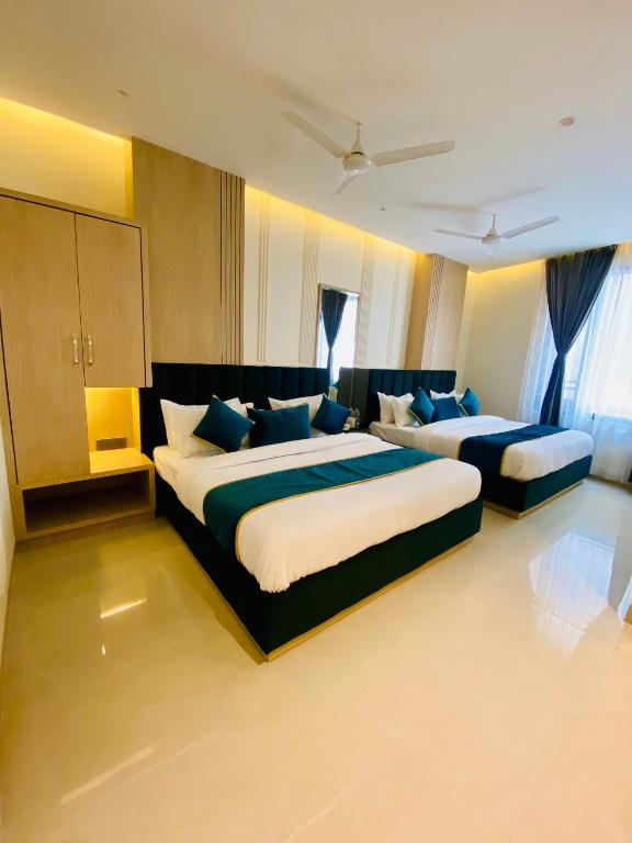 hotels with balcony in Amritsar