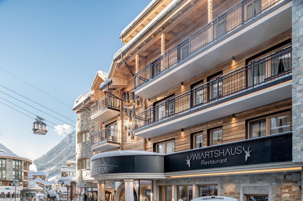 hotels with balcony in Ischgl