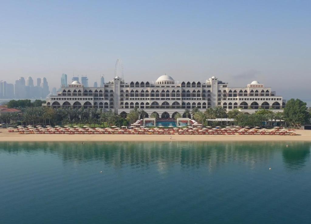 hotels with balcony in Dubai Jumeirah Beach Residence