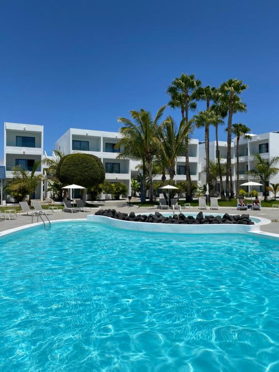 hotels with balcony in Costa Teguise