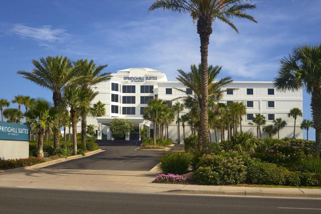 hotels with balcony in Pensacola