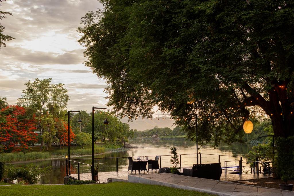 hotels with balcony in Kanchanaburi City