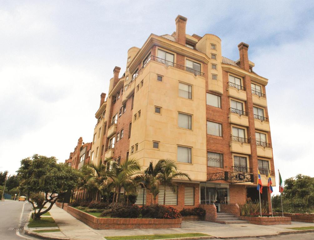 hotels with balcony in Bogota Calle 100