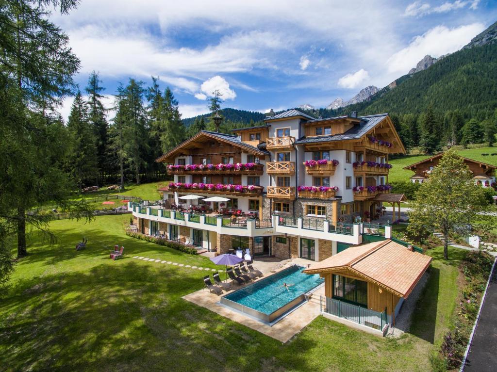 hotels with balcony in Ramsau Am Dachstein