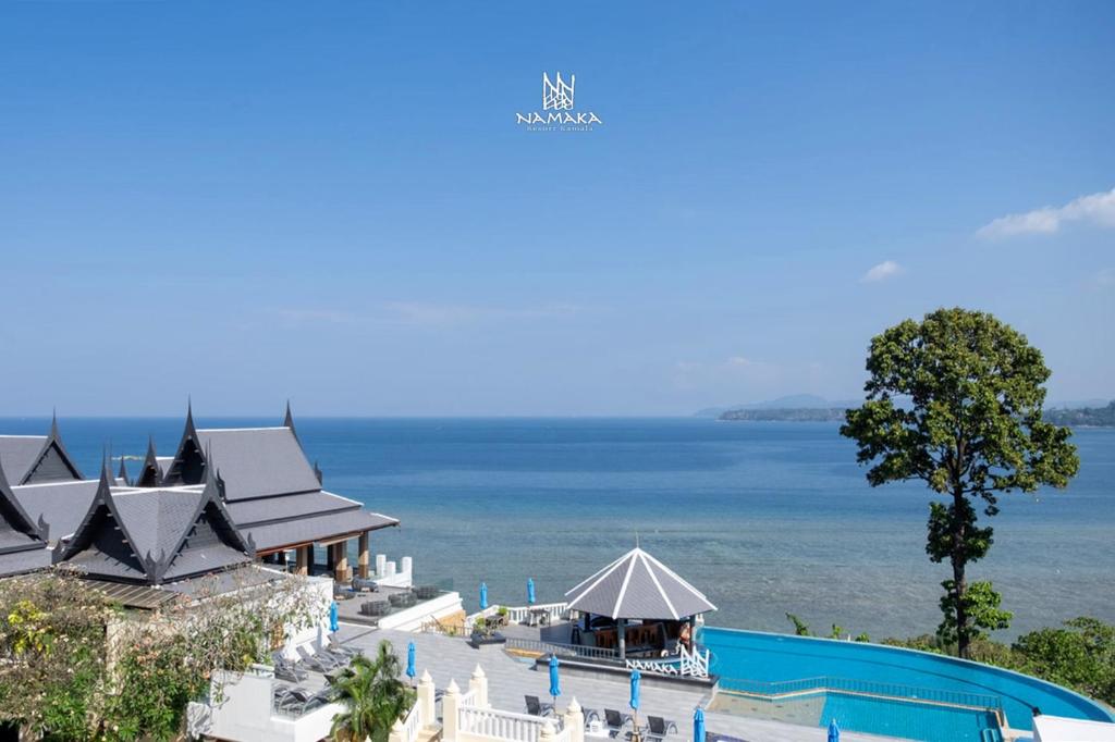 hotels with balcony in Kamala Beach