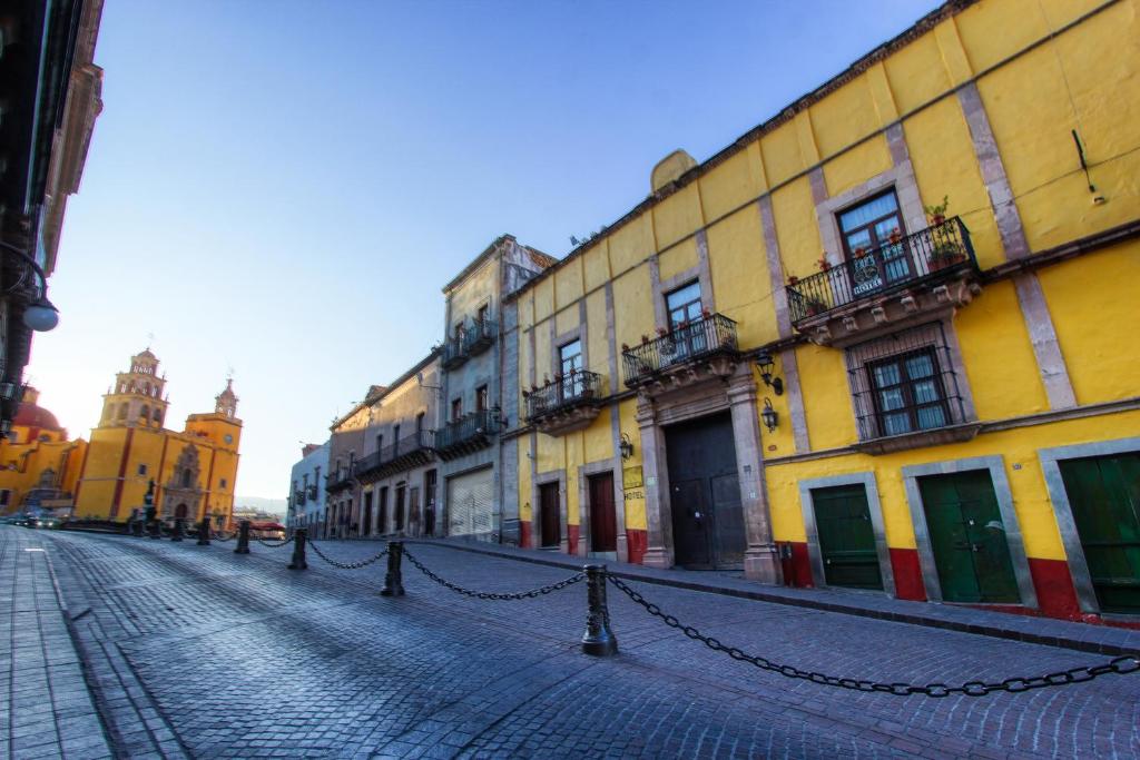 hotels with balcony in Guanajuato Mexico La Valenciana Church