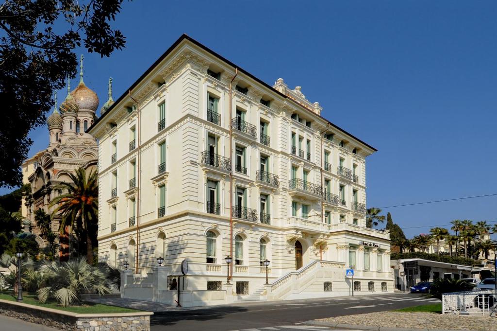 hotels with balcony in Sanremo