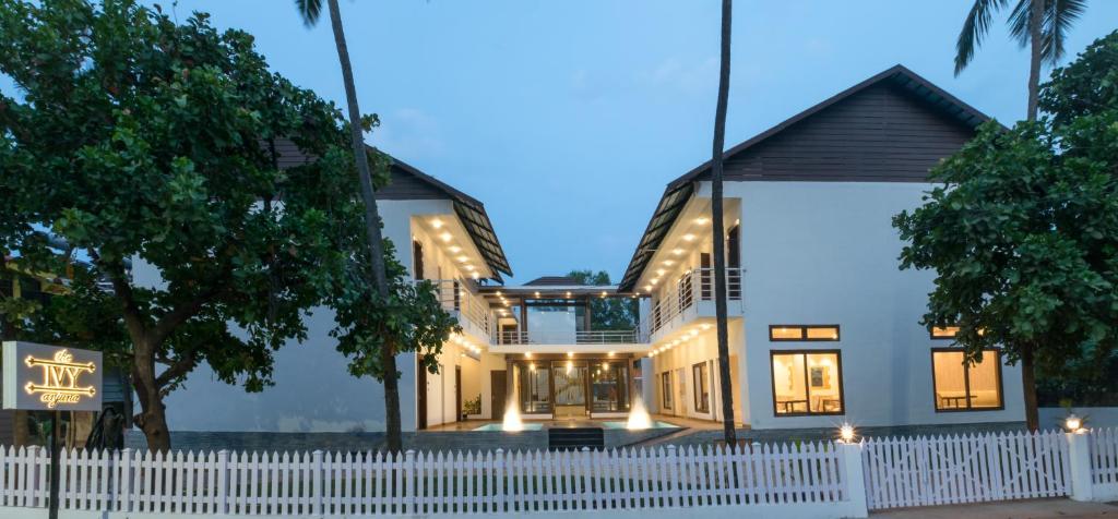 hotels with balcony in Anjuna