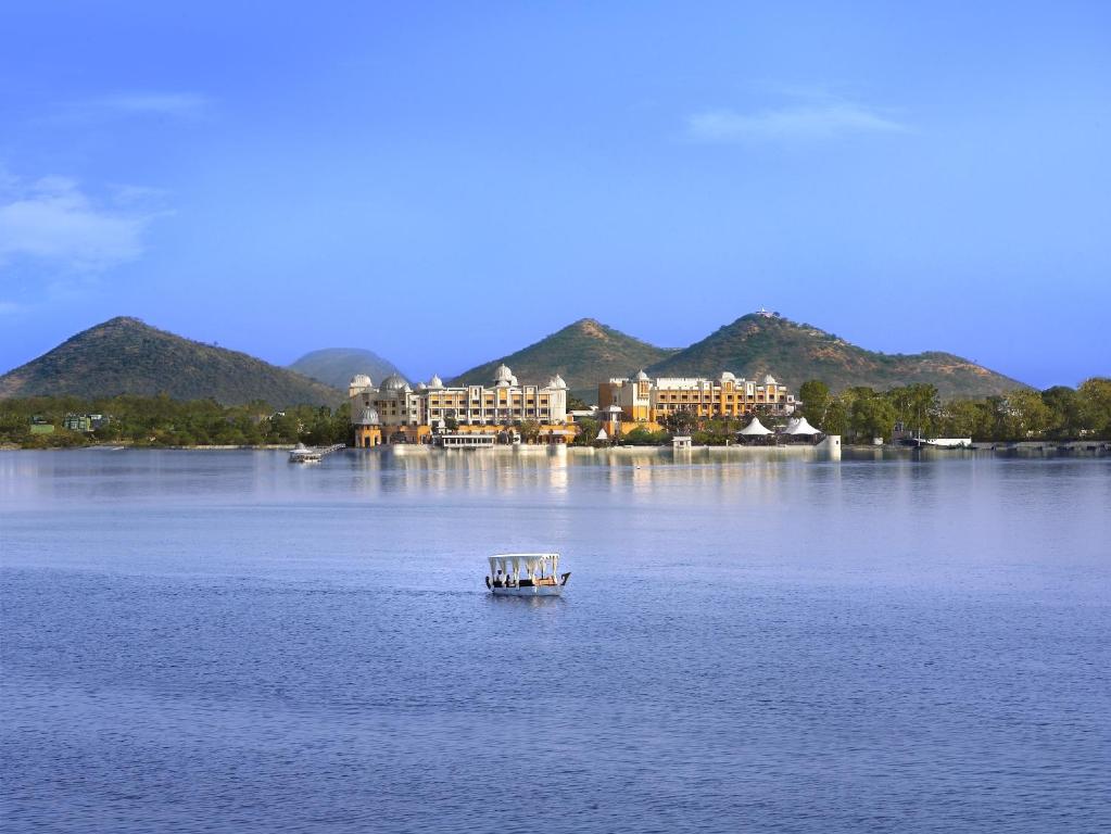 hotels with balcony in Udaipur