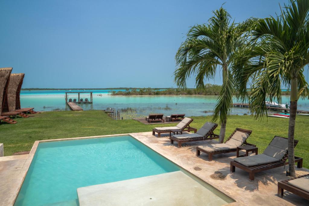 hotels with balcony in Bacalar