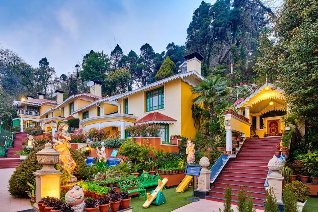 hotels with balcony in Darjeeling