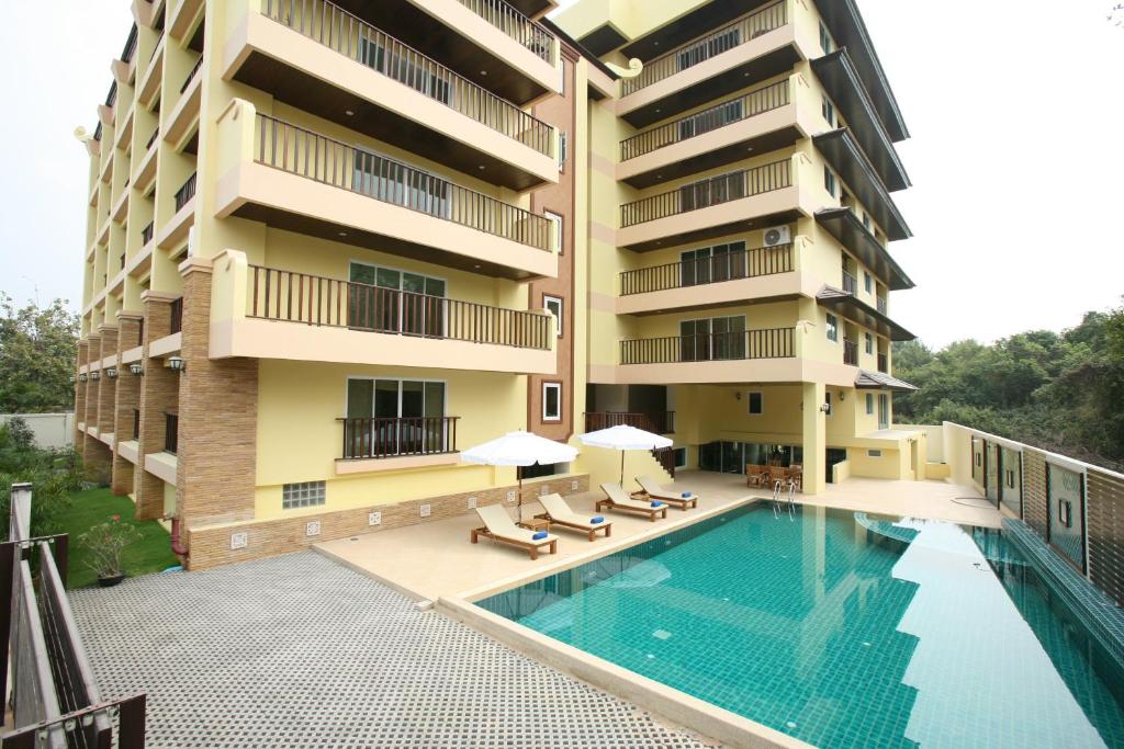 hotels with balcony in Jomtien Beach