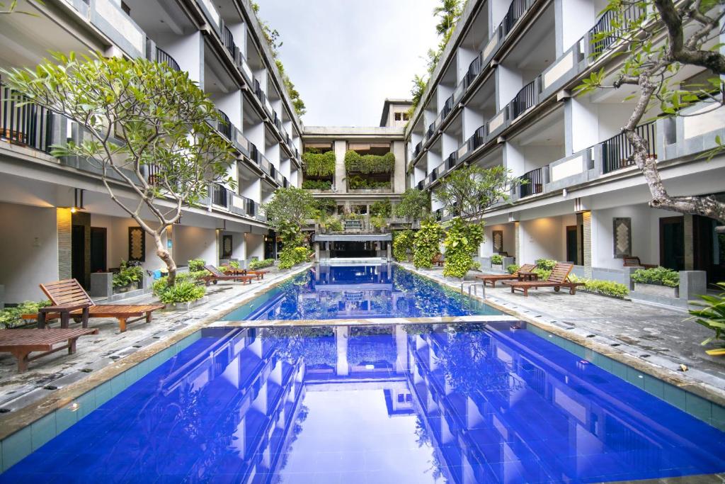 hotels with balcony in Legian