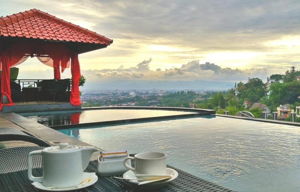 hotels with balcony in Bandung