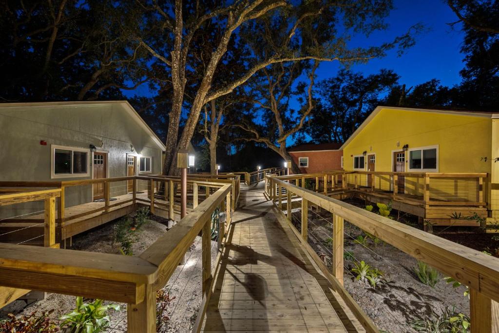 hotels with balcony in Amelia Island