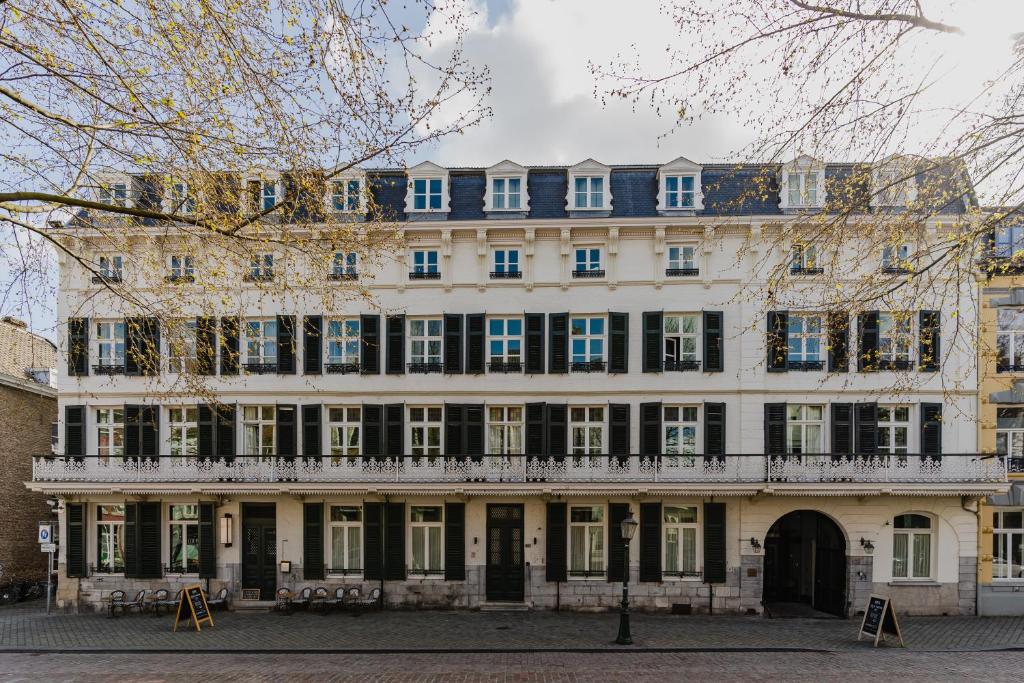 hotels with balcony in Maastricht