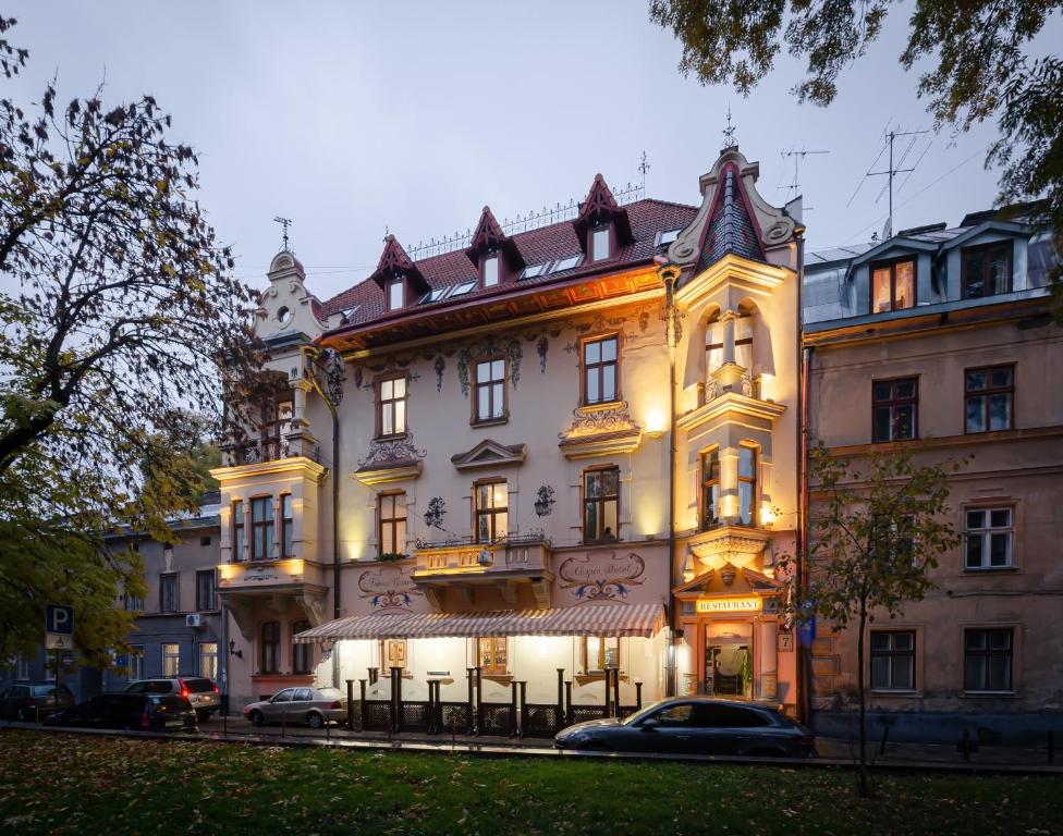 hotels with balcony in Lviv Ukraine