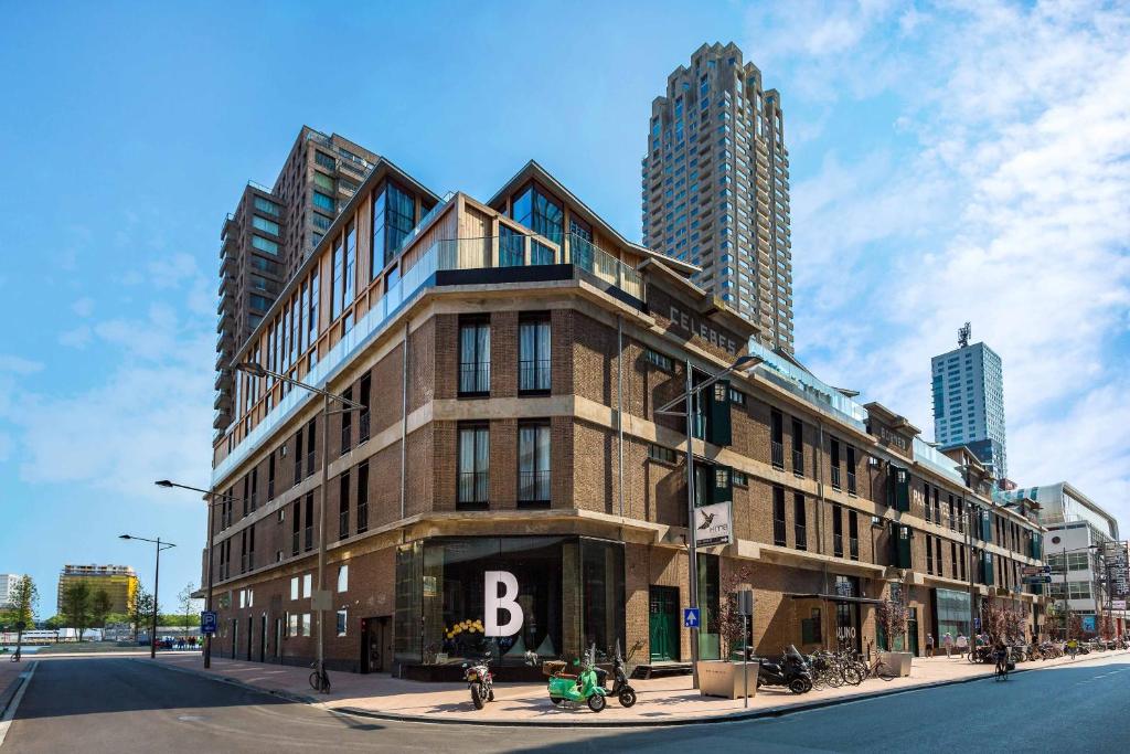 hotels with balcony in Rotterdam