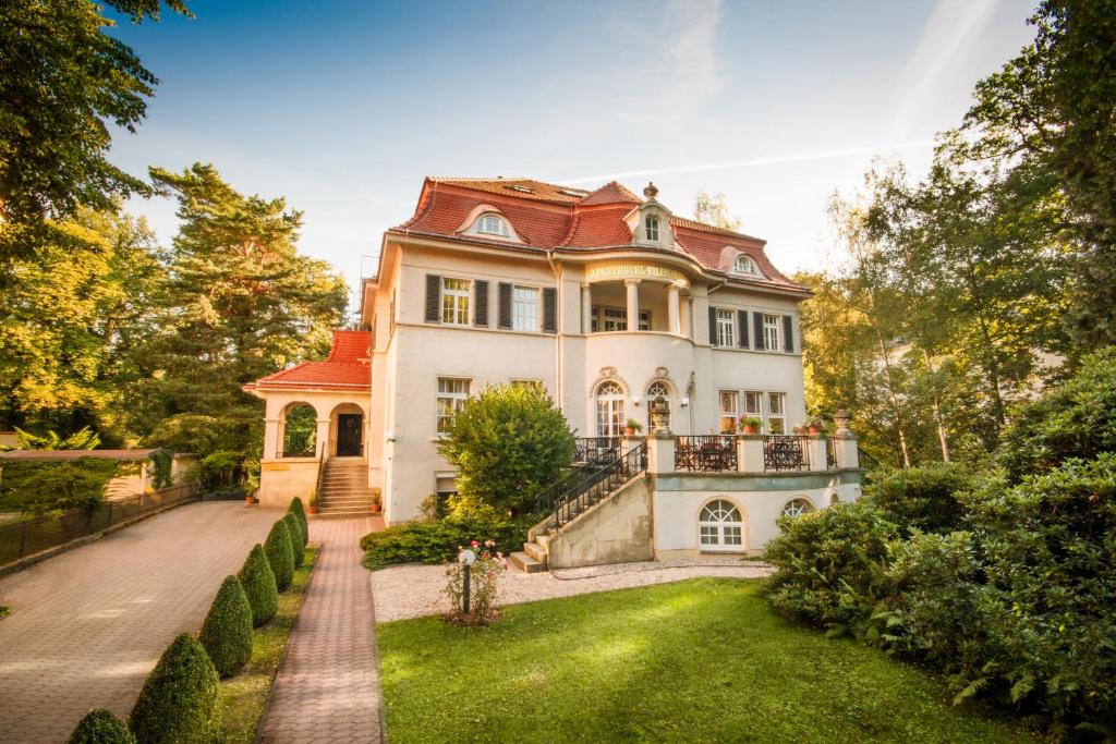 hotels with balcony in Dresden