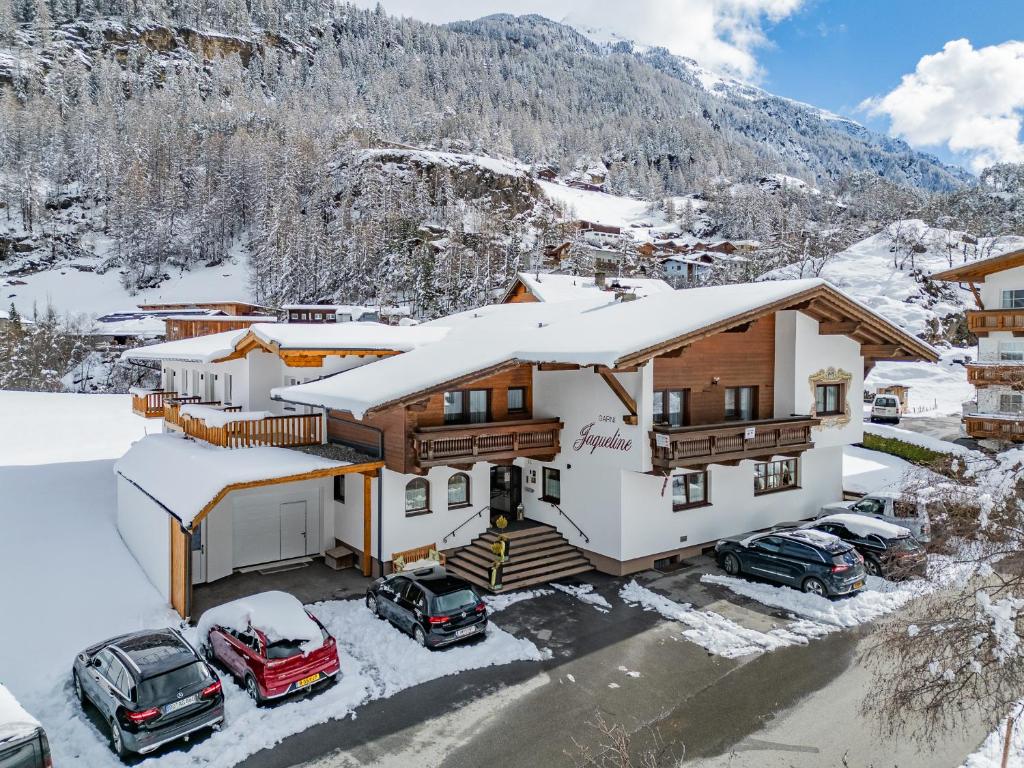 hotels with balcony in Solden